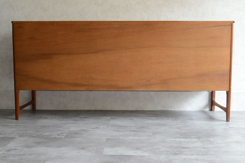 Nathan　ネイサン　サイドボード02