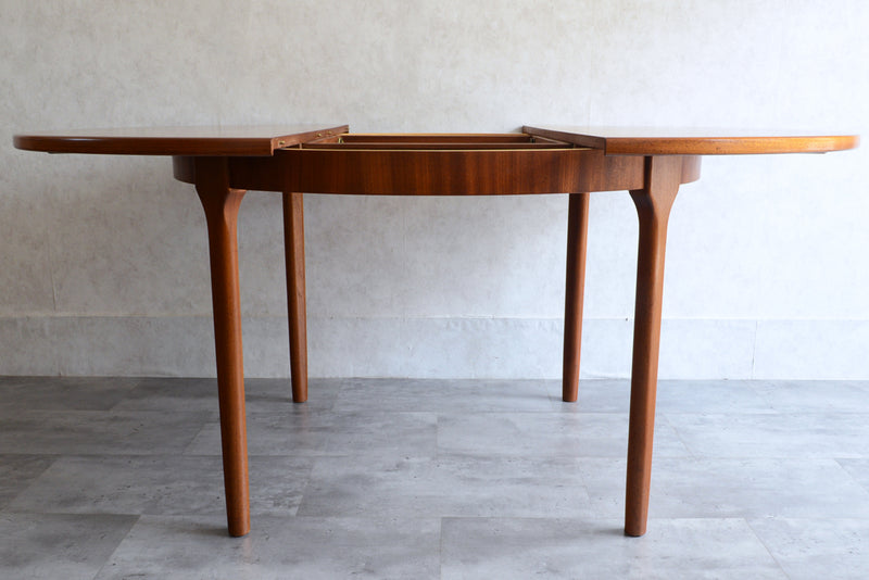 W様ご予約品　McINTOSHマッキントッシュ ラウンドエクステンション ダイニングテーブル05 （天板剥離再塗装済）