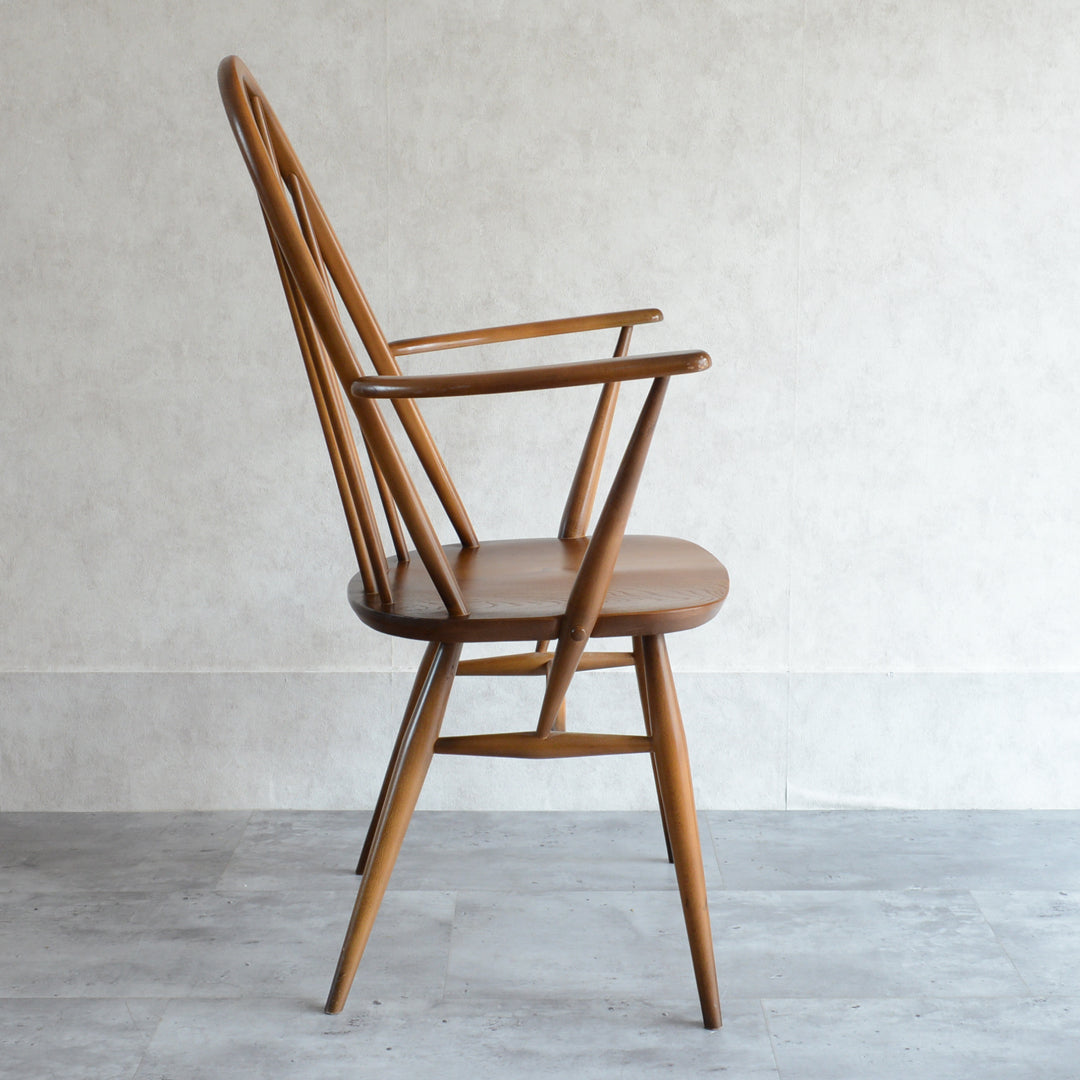 ERCOLアーコールアーム付き クエーカーチェア(ライトオールドコロニアルカラー）