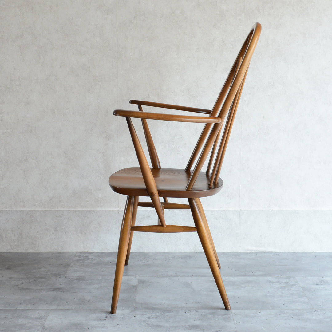 ERCOLアーコールアーム付き クエーカーチェア(ライトオールドコロニアルカラー）