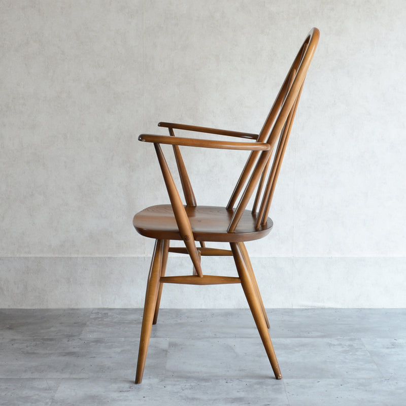 ERCOLアーコールアーム付き クエーカーチェア(ライトオールドコロニアルカラー）