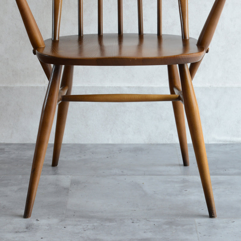 ERCOLアーコールアーム付き クエーカーチェア(ライトオールドコロニアルカラー）