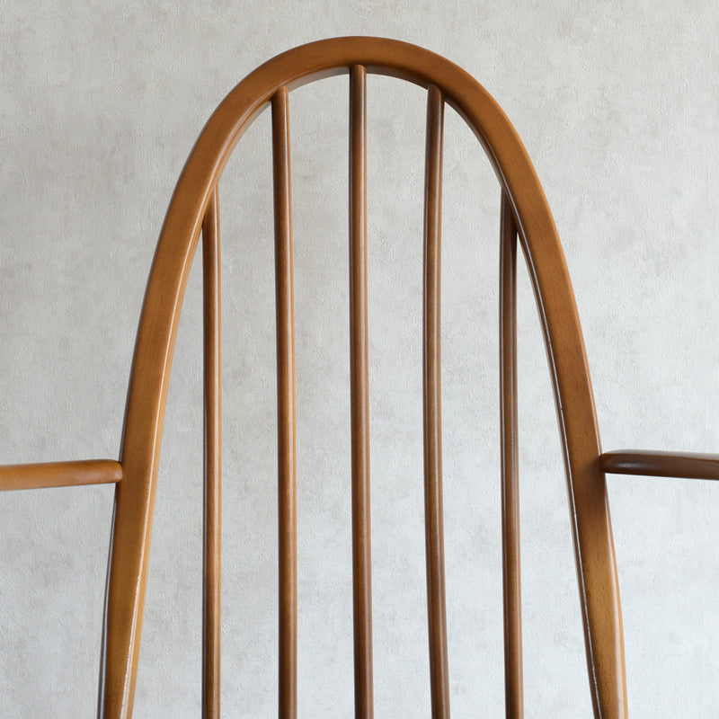 ERCOLアーコールアーム付き クエーカーチェア(ライトオールドコロニアルカラー）