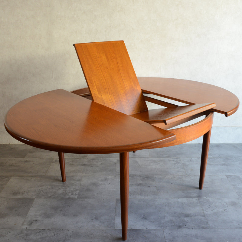 G-PLAN ジープラン　エクステンション ラウンド ダイニングテーブル70（天板剥離再塗装済）