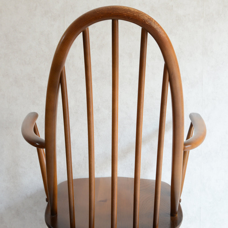 ERCOLアーコールアーム付き クエーカーチェア(ライトオールドコロニアルカラー）