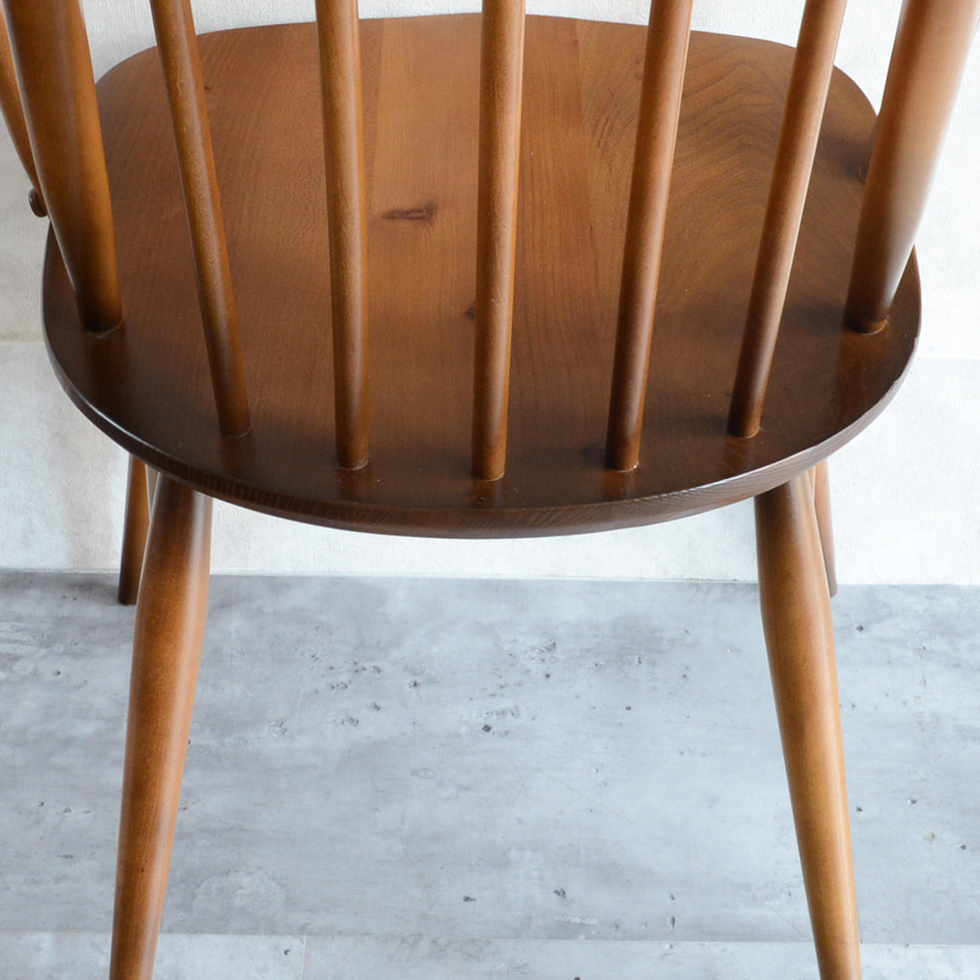 ERCOLアーコールアーム付き クエーカーチェア(ライトオールドコロニアルカラー）