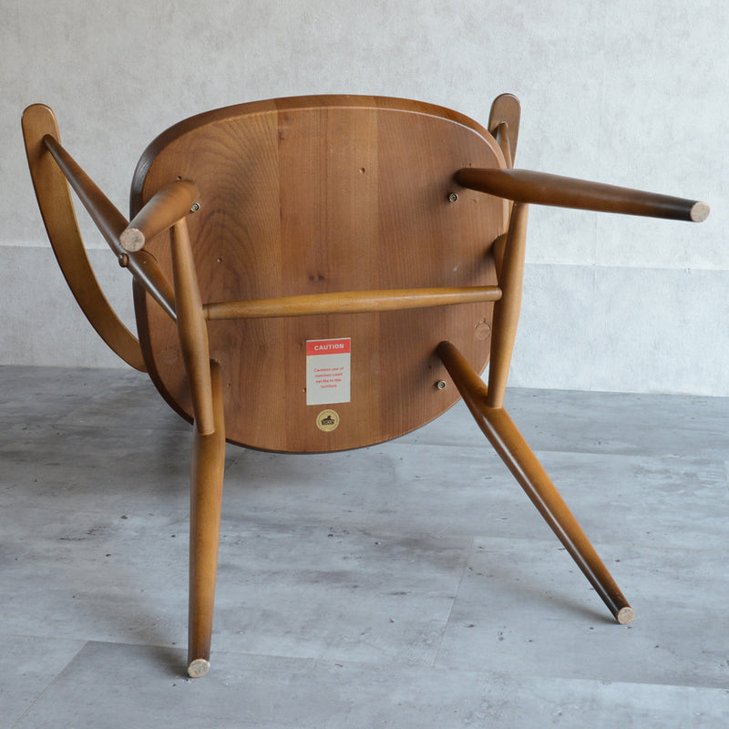 ERCOLアーコールアーム付き クエーカーチェア(ライトオールドコロニアルカラー）