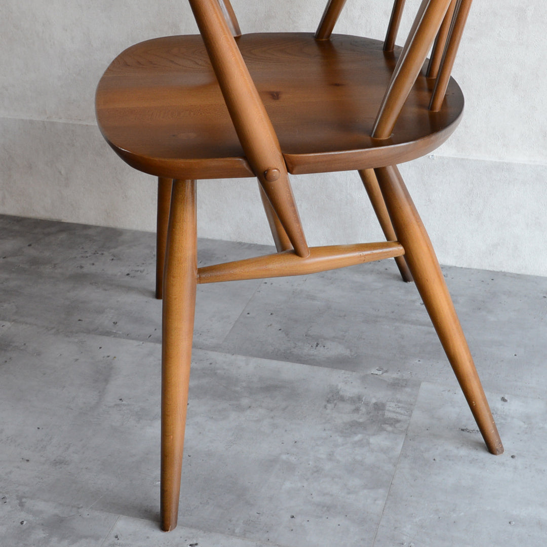 ERCOLアーコールアーム付き クエーカーチェア(ライトオールドコロニアルカラー）