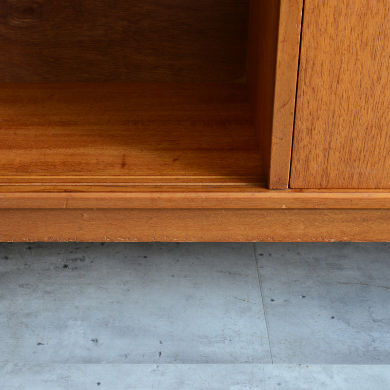 Herbert E. Gibbs ガラスキャビネット19(木扉付)