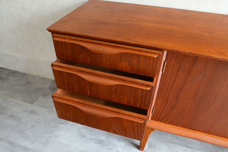 Jentique　ジェンティークサイドボード01