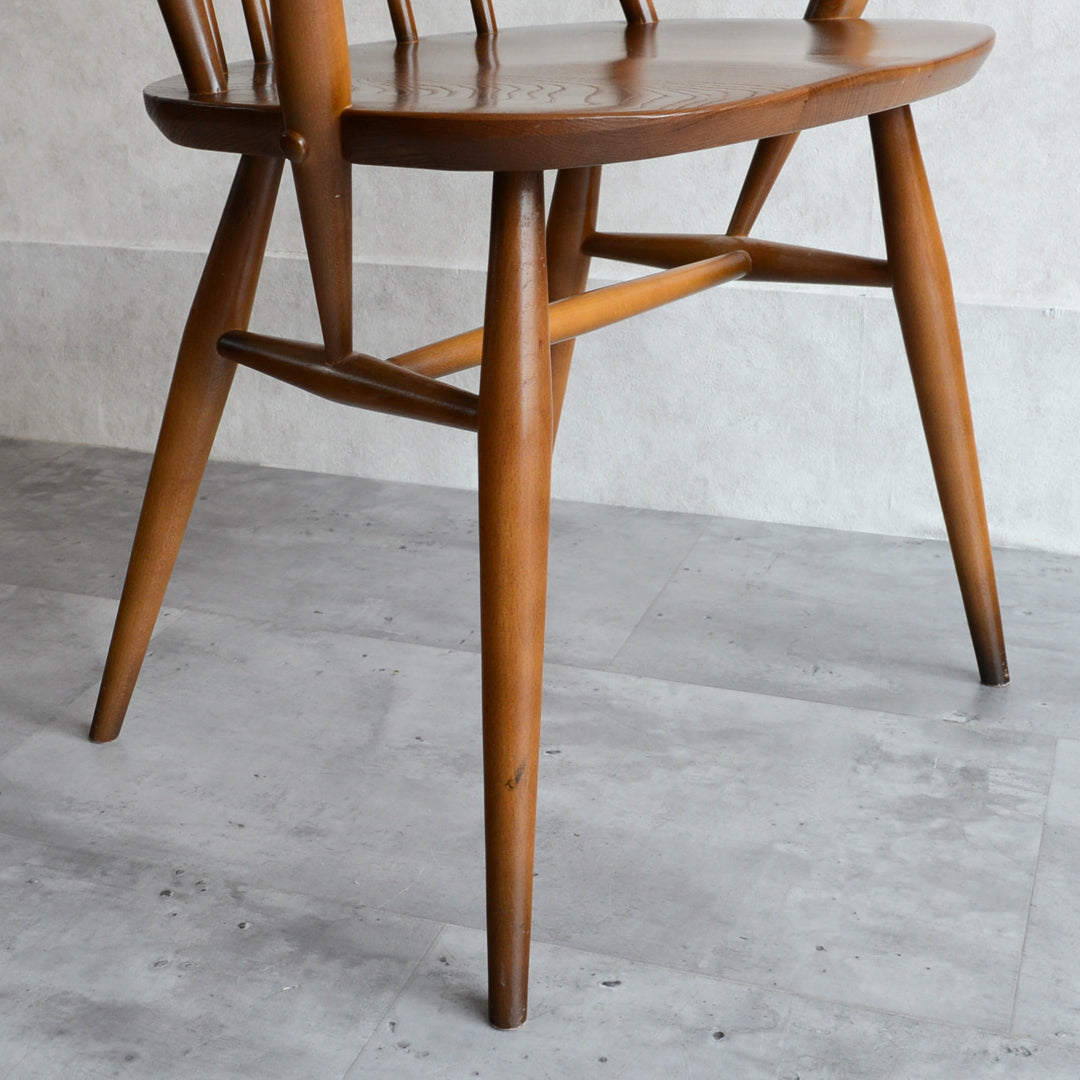 ERCOLアーコールアーム付き クエーカーチェア(ライトオールドコロニアルカラー）