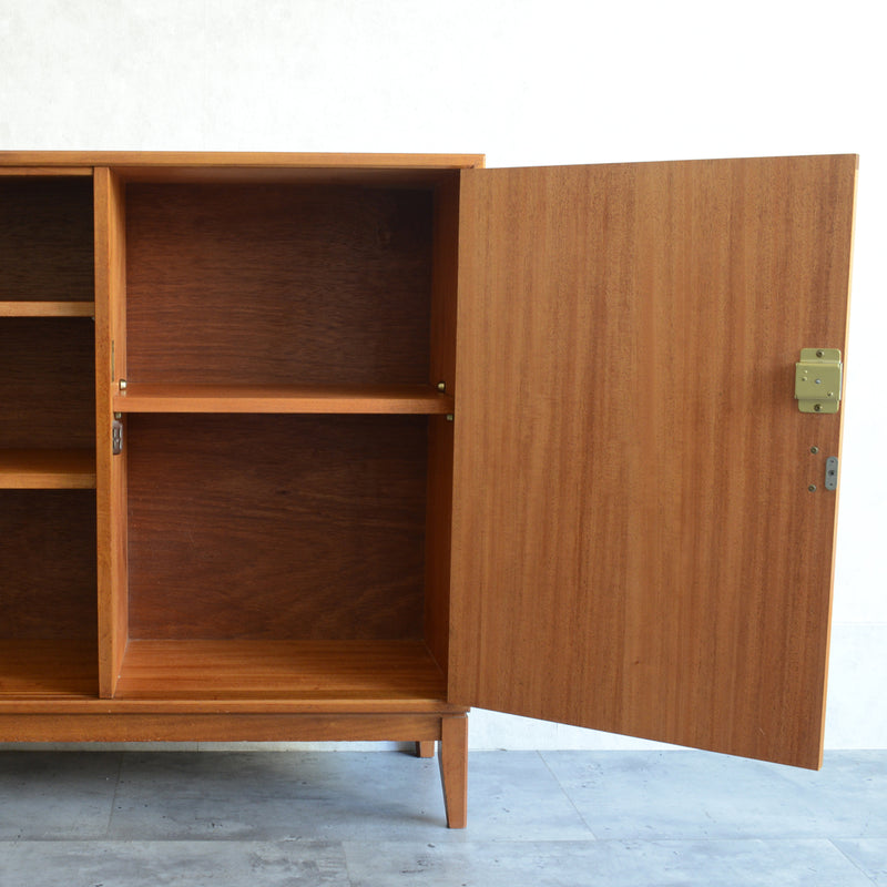 Herbert E. Gibbs ガラスキャビネット19(木扉付)