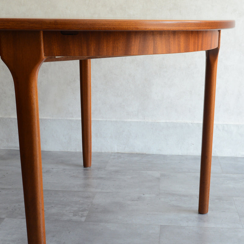 W様ご予約品　McINTOSHマッキントッシュ ラウンドエクステンション ダイニングテーブル05 （天板剥離再塗装済）