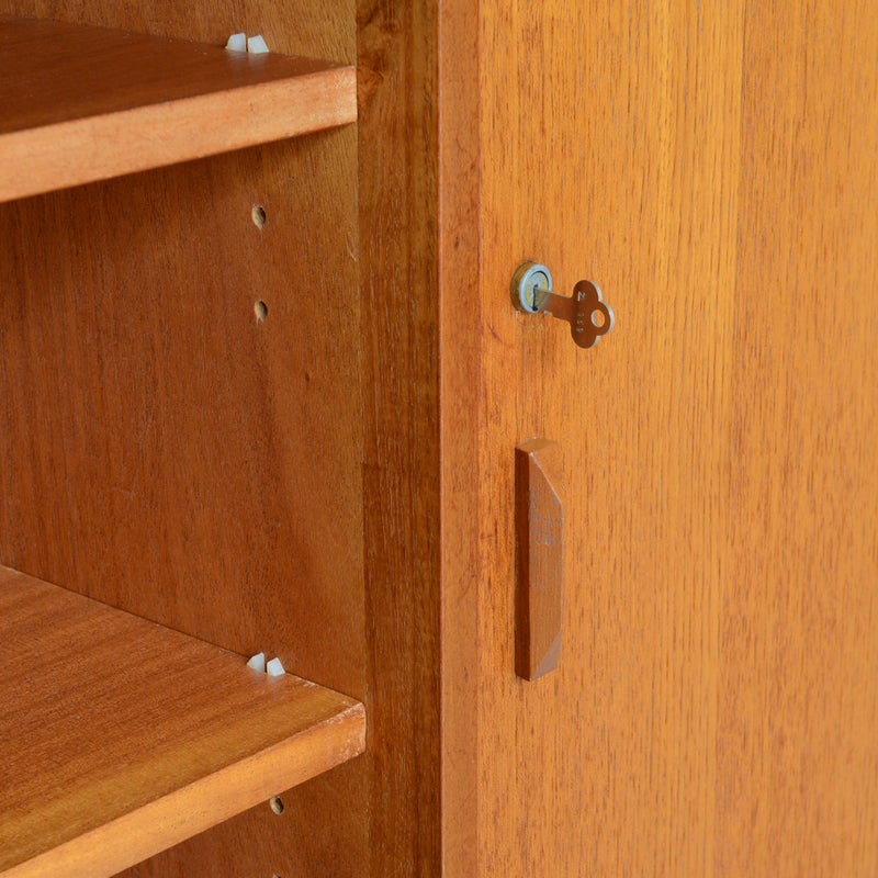 Herbert E. Gibbs ガラスキャビネット19(木扉付)