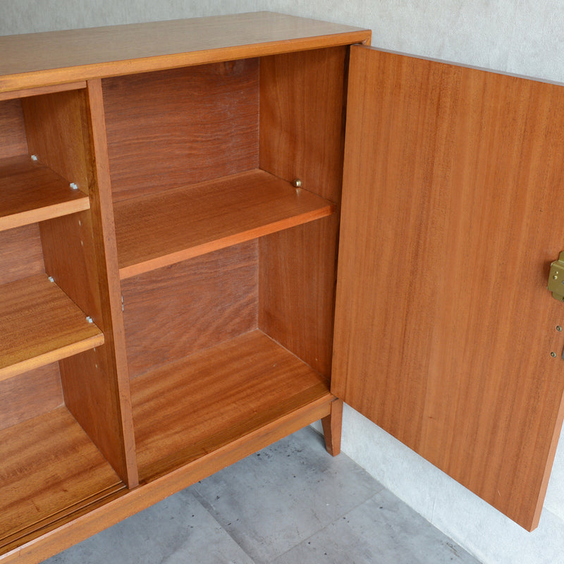 Herbert E. Gibbs ガラスキャビネット19(木扉付)