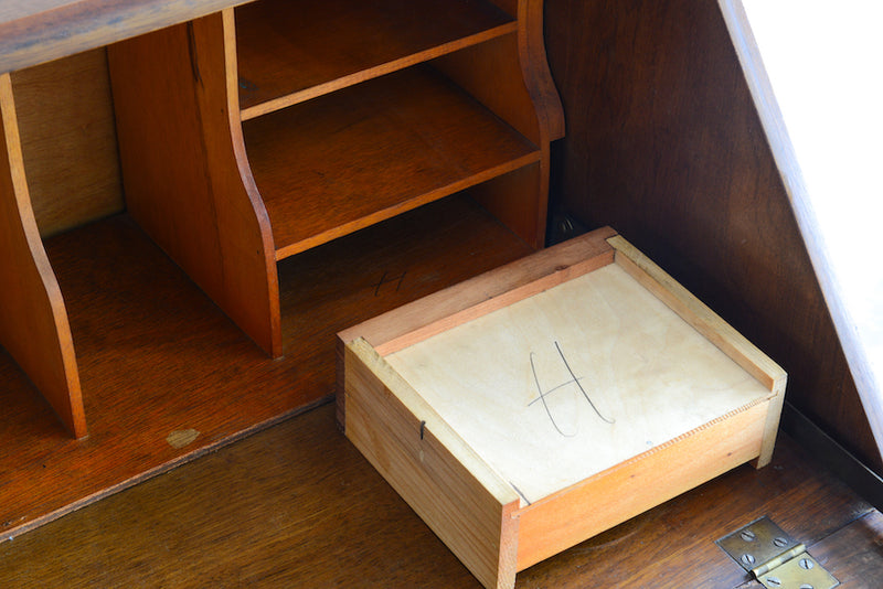 イギリス　クラシックライティングビューロー