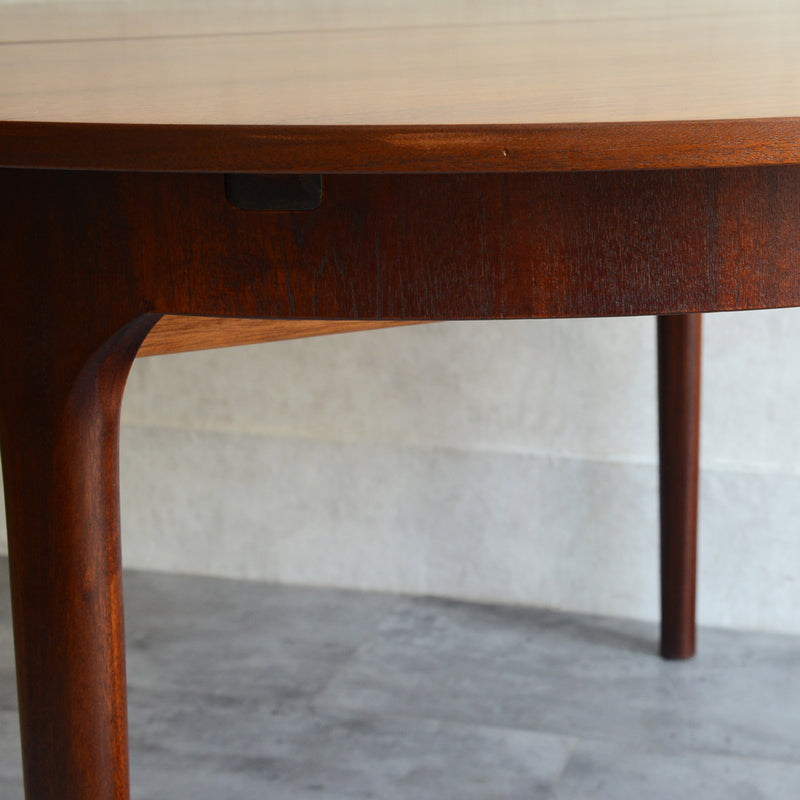 Ｔ様ご予約品 McINTOSHマッキントッシュ  ローズウッド ダイニングテーブル（天板剥離再塗装済）