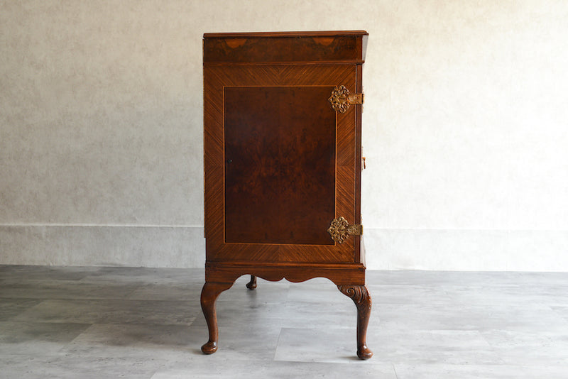 イギリス　クラシックキャビネット06