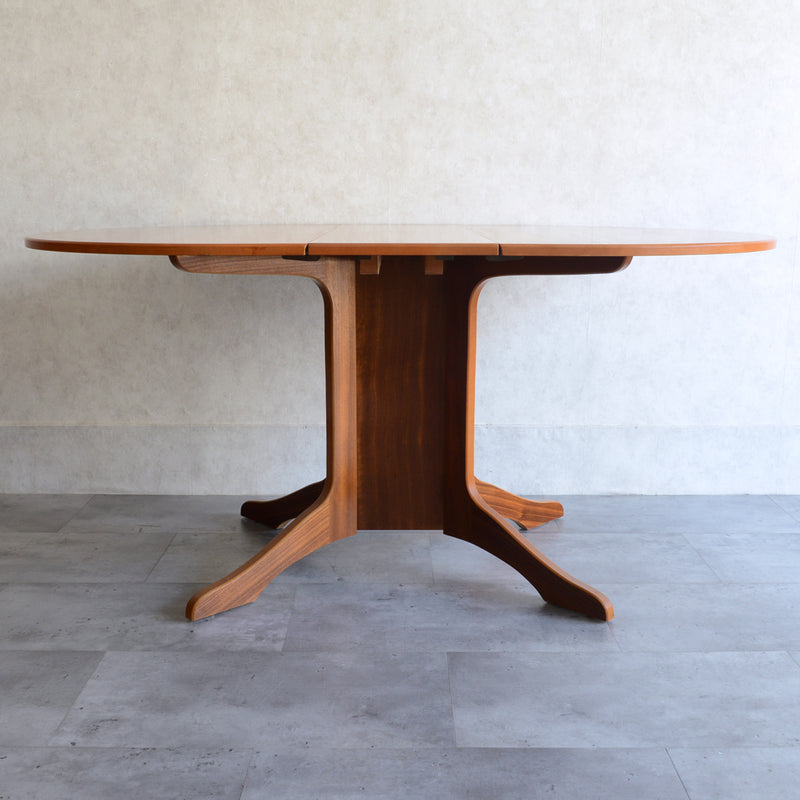 Sutcliffe サトクリフ オーバルゲートレッグテーブル02