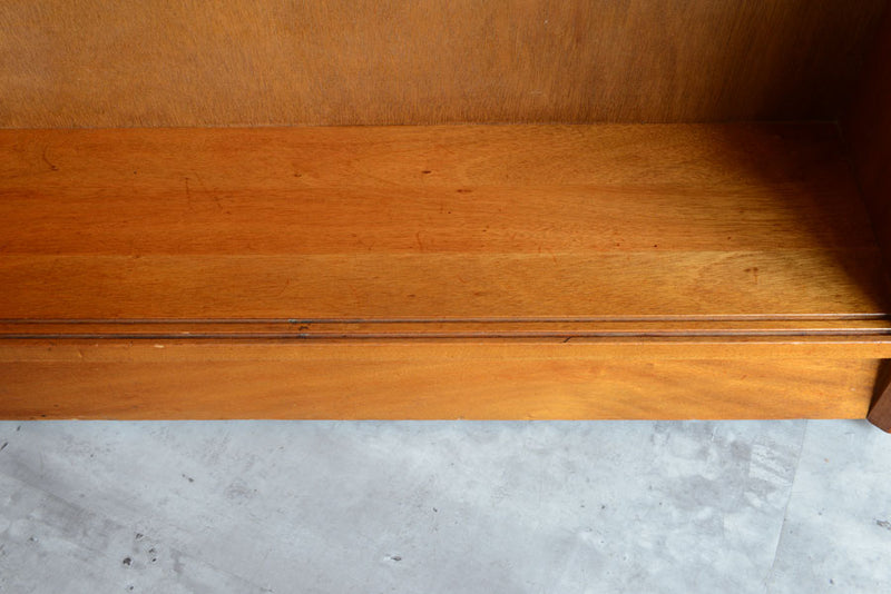 Herbert E. Gibbs ガラス扉キャビネット009