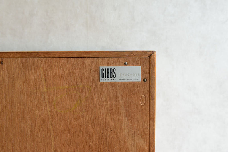 Herbert E. Gibbs ガラス扉キャビネット009