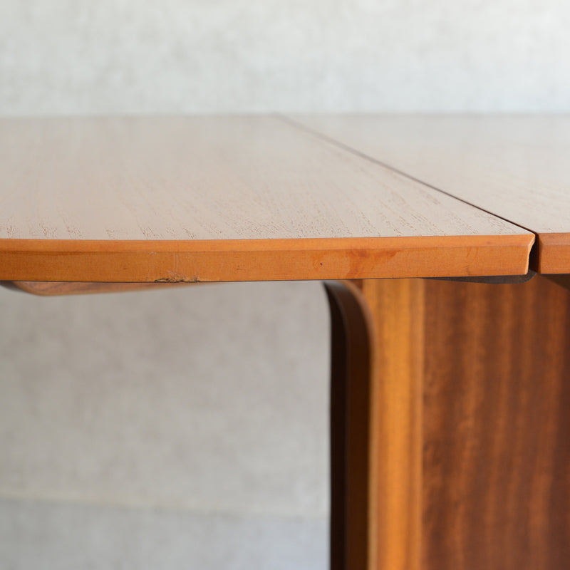 Sutcliffe サトクリフ オーバルゲートレッグテーブル02