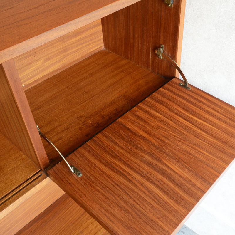 Nathan ネイサン ガラスキャビネット 30