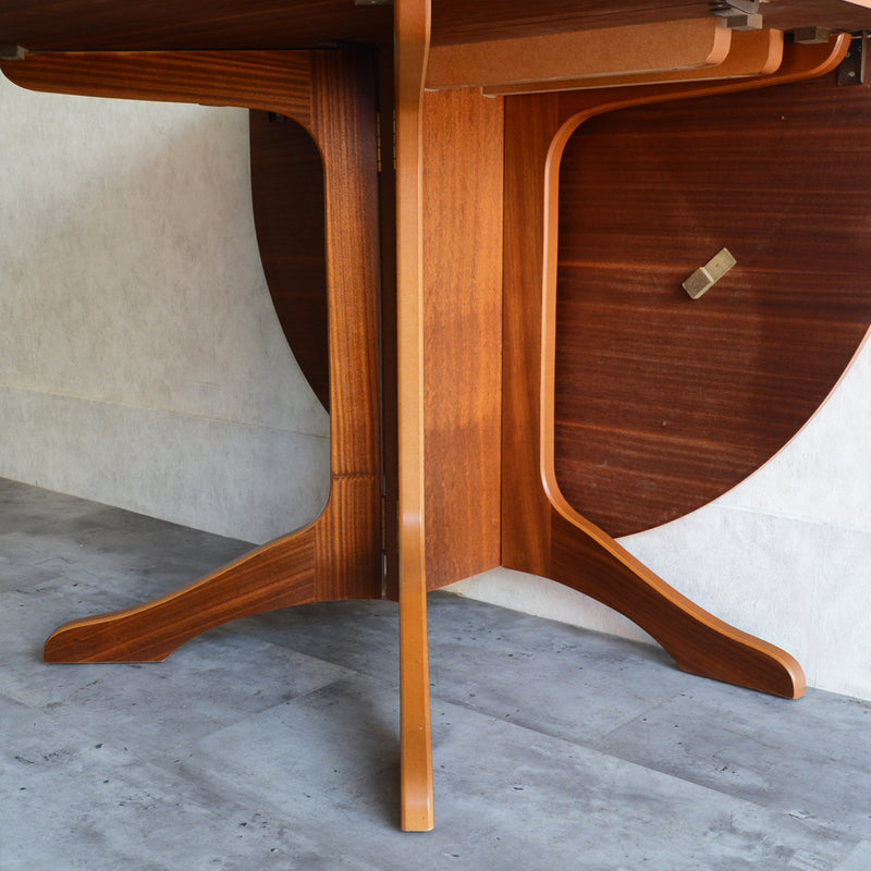 Sutcliffe サトクリフ オーバルゲートレッグテーブル02