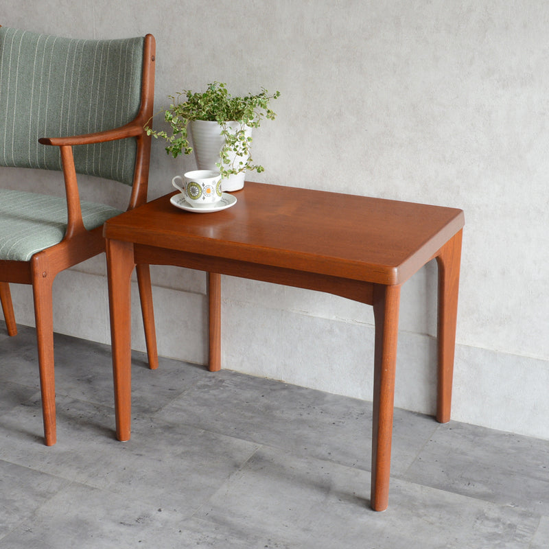 60s デンマーク　チーク サイドテーブル 22