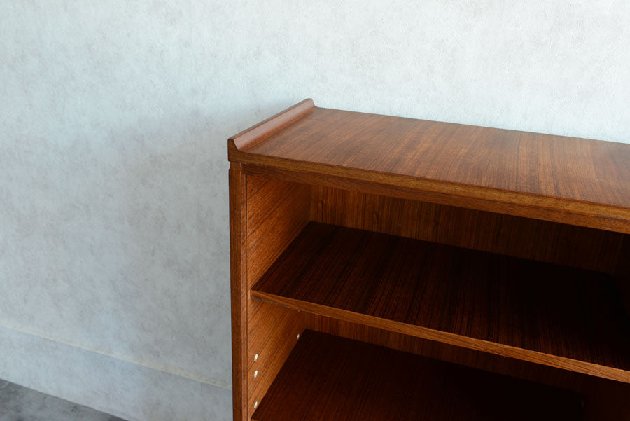 60sガラス扉キャビネット010