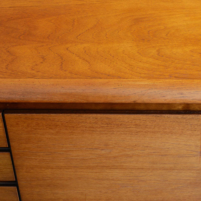 White&Newton ヴィンテージ   サイドボード 02