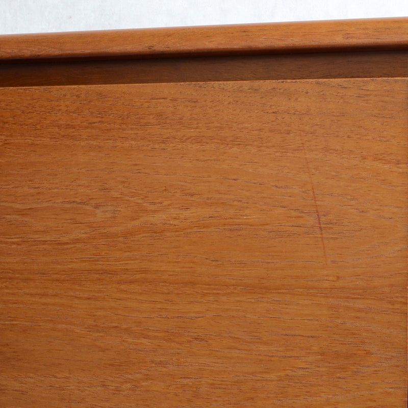 White&Newton ヴィンテージ   サイドボード 02