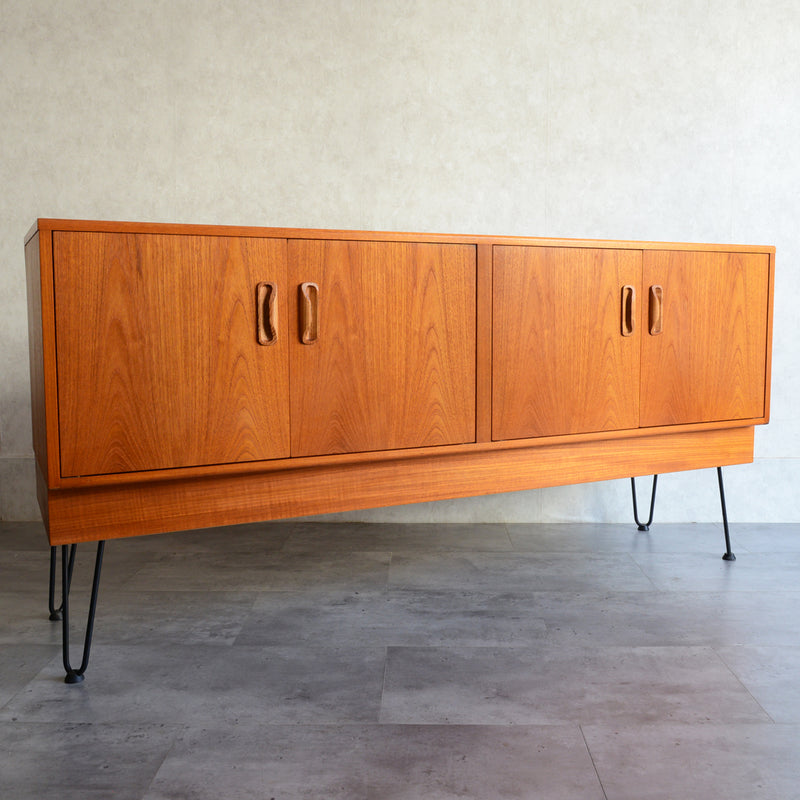 G-PLAN ジープラン サイドボード 14 アイアンレッグ (天板剥離再塗装済）