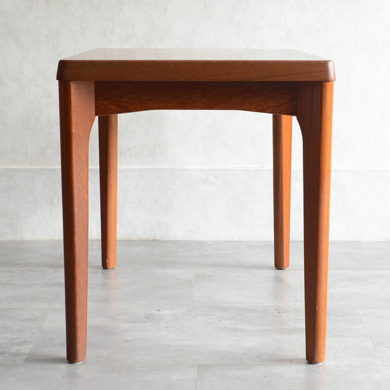 60s デンマーク　チーク サイドテーブル 22