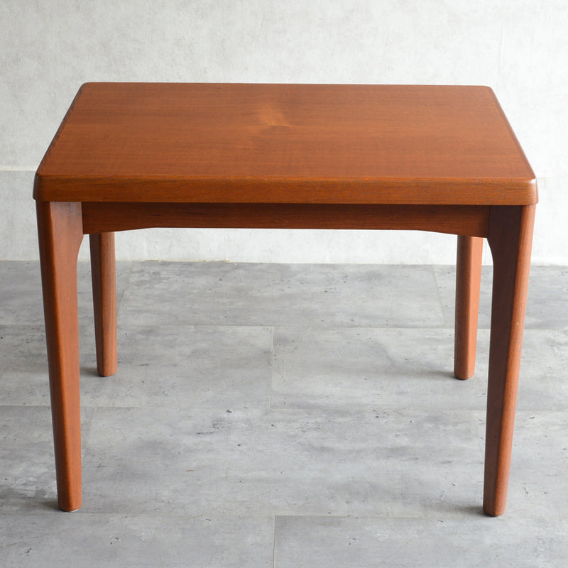 60s デンマーク　チーク サイドテーブル 22