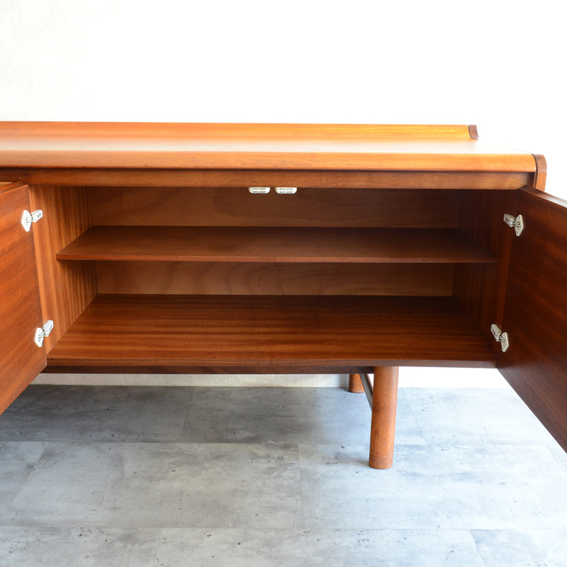 White&Newton ヴィンテージ   サイドボード 02