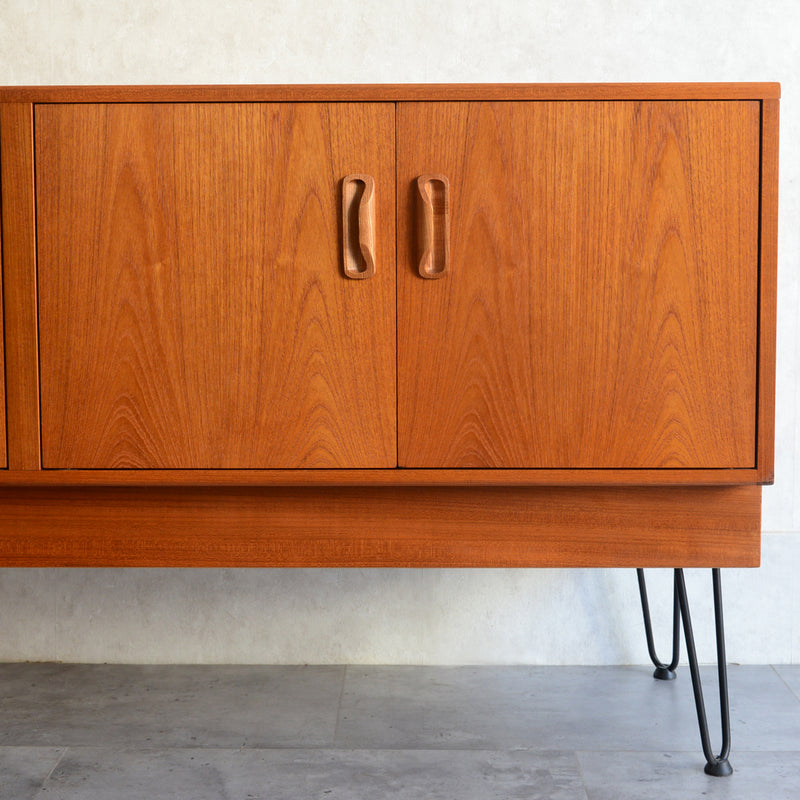 G-PLAN ジープラン サイドボード 14 アイアンレッグ (天板剥離再塗装済）