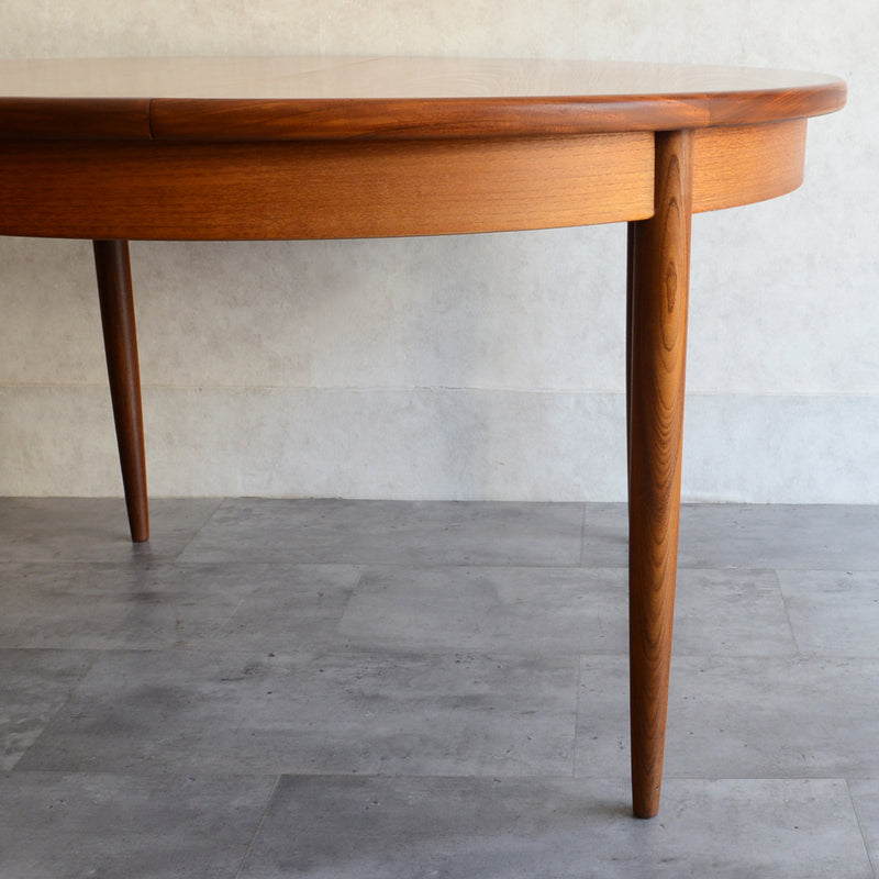 （Ｅ様ご予約品）G-PLAN ジープラン　エクステンション ラウンドテーブル68（天板剥離再塗装済）