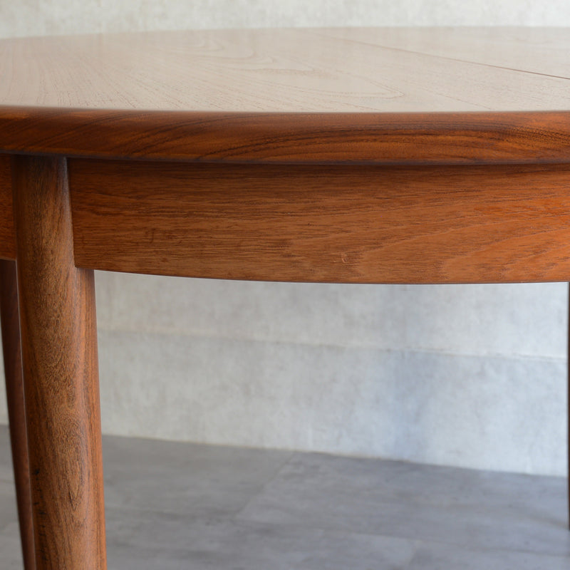 （Ｅ様ご予約品）G-PLAN ジープラン　エクステンション ラウンドテーブル68（天板剥離再塗装済）