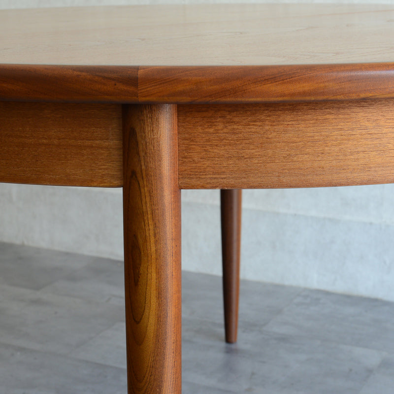 （Ｅ様ご予約品）G-PLAN ジープラン　エクステンション ラウンドテーブル68（天板剥離再塗装済）