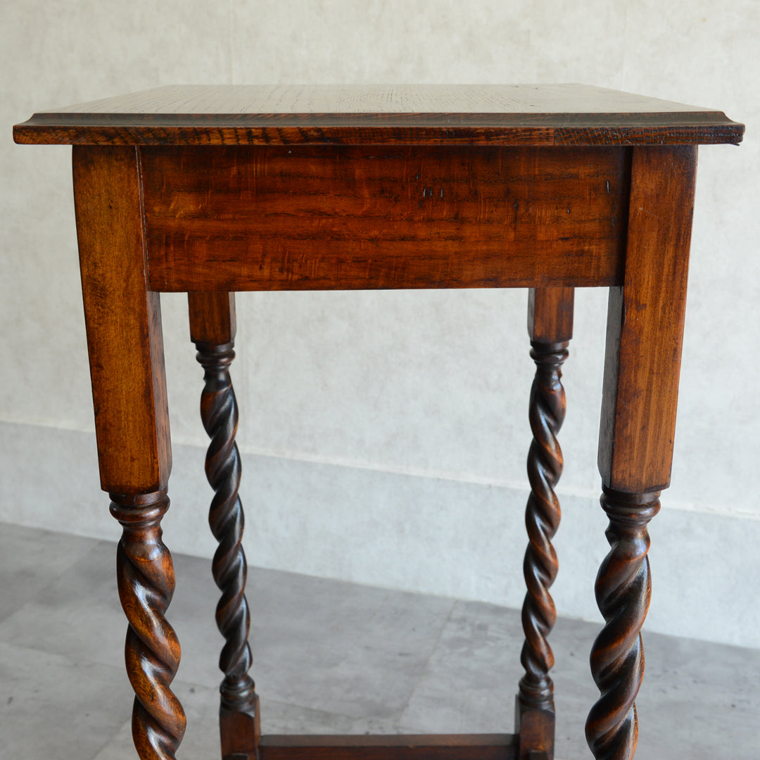 クラシックサイドテーブル (スクエア） オケージョナルテーブル07