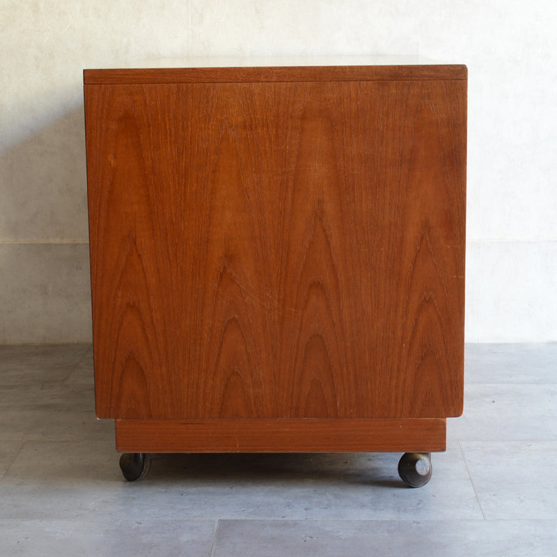 G-PLAN ジープラン TVボード/AVボード(天板剥離再塗装済）