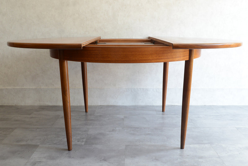 G-PLAN ジープラン　エクステンション ラウンドテーブル64 （天板剥離再塗装済）