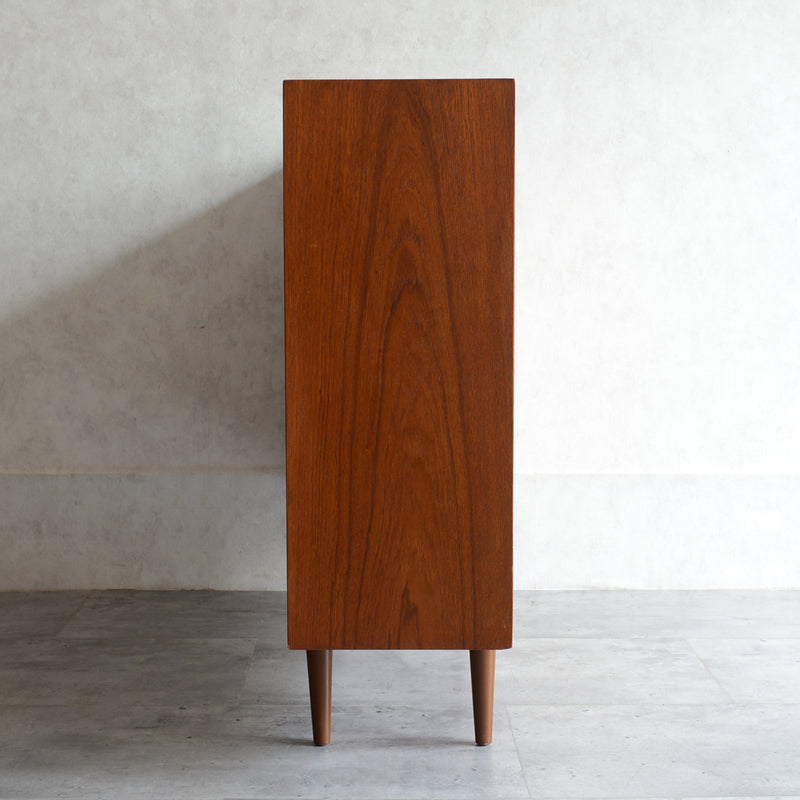 60s チーク ガラスキャビネット 32