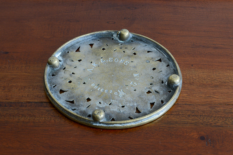 ヴィンテージ真鍮脚付プレート01　