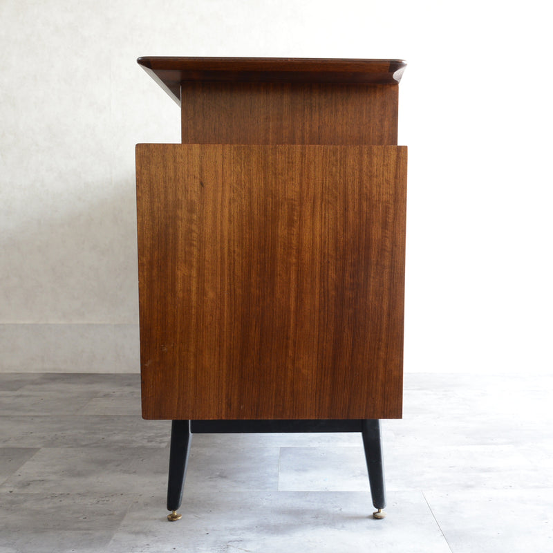 G-PLAN ジープラン Tola&Black　サイドボード02