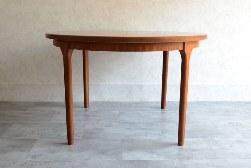 マッキントッシュ　McINTOSH エクステンション ラウンドダイニングテーブル02