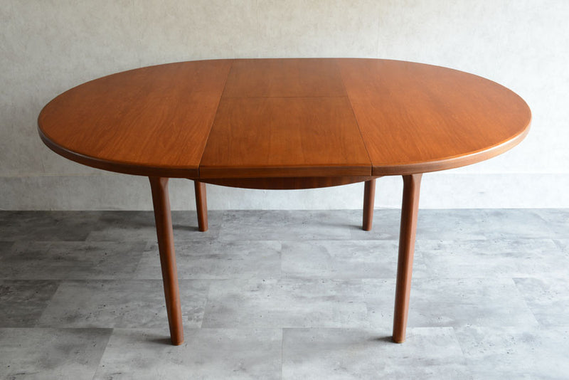 マッキントッシュ　McINTOSH エクステンション ラウンドダイニングテーブル02