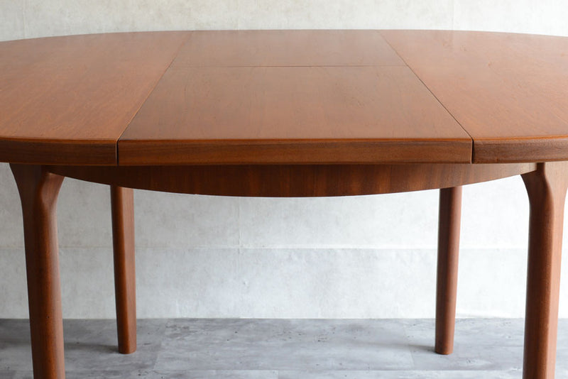 マッキントッシュ　McINTOSH エクステンション ラウンドダイニングテーブル02