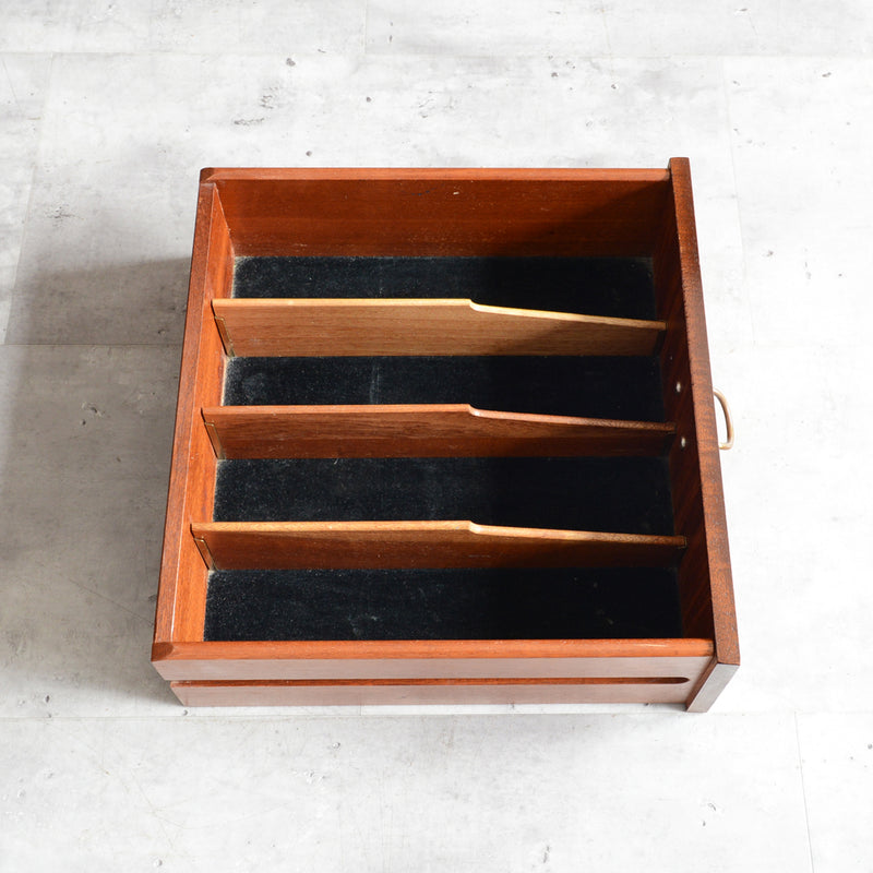 G-PLAN ジープラン Tola&Black　サイドボード02